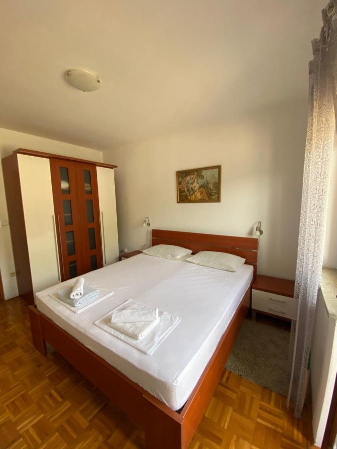 Apartments Irina Rovanjska Ngoại thất bức ảnh